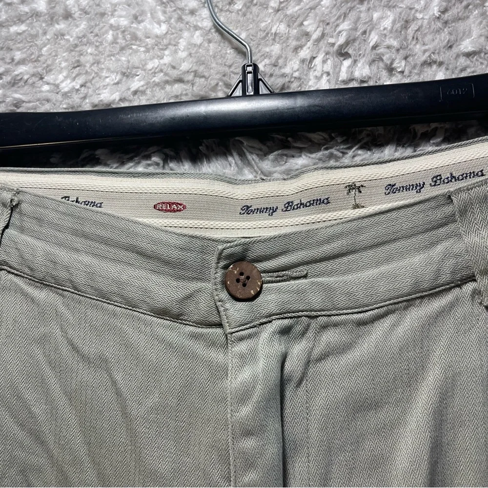 Tommy Bahama good pre